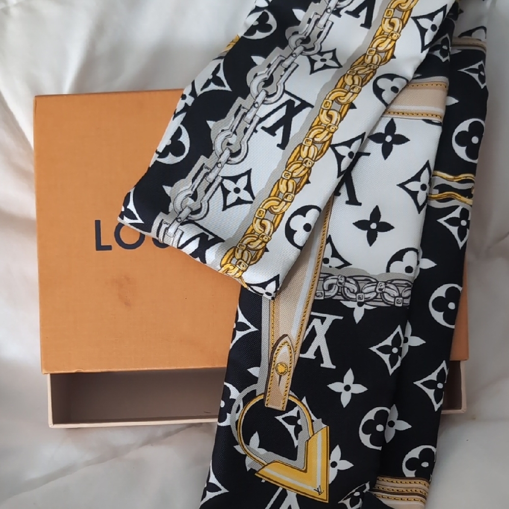Louis Vuitton Black and White Scarf with Gold Accents